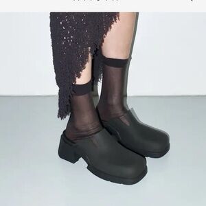Blissa Black Mules